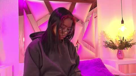 lilith_and_draven online show from November 14, 10:11 pm