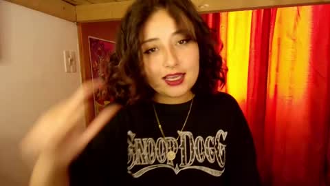 Snapshot of lilith_de_vil chatting on February 25, 4:46 pm Mistress Lilith online show from February 25, 4:46 pm