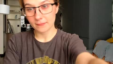 lilith online show from April 15, 2:20 pm