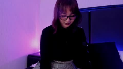 LilithBluum  online show from April 19, 6:10 pm