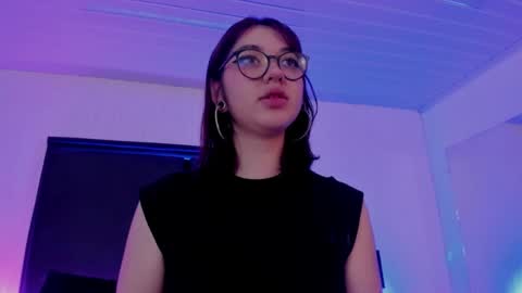 LilithBluum  online show from April 9, 11:27 am