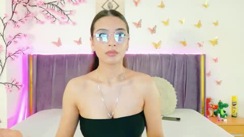Lily online show from June 1, 10:27 am