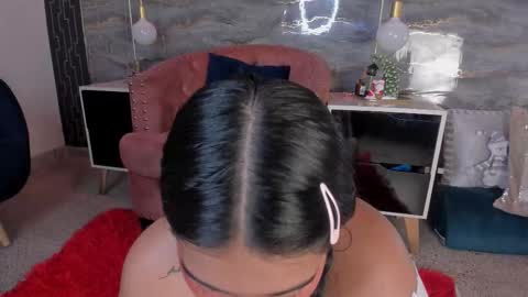 lilithcb_ online show from December 15, 9:33 pm