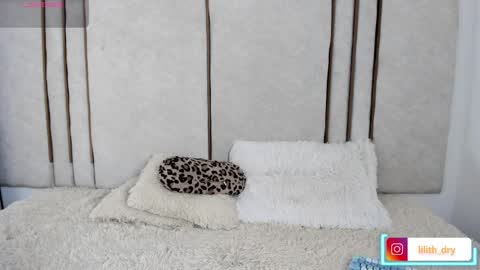 Lilith online show from April 9, 2:48 am