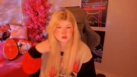 LilithNelson online show from October 11, 6:33 pm