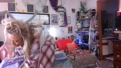 Lilithohfish online show from March 31, 11:49 pm