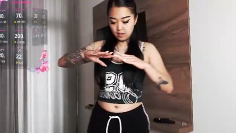 Lill online show from July 18, 4:47 am