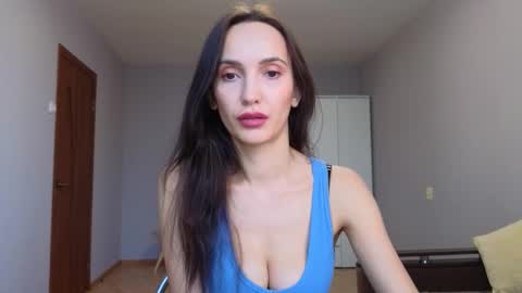 Lillian online show from February 2, 10:55 am