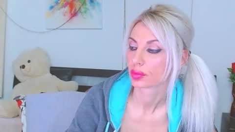 Lara online show from February 25, 2:04 am