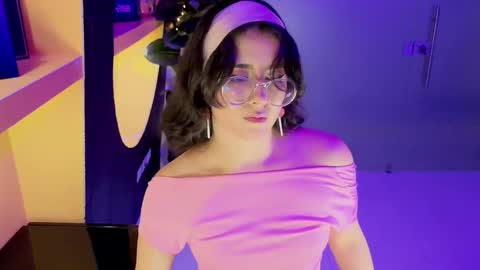 Snapshot of lillianderson chatting on October 12, 1:37 pm lillianderson - Next stream start at 0700hs GTM-3 online show from October 12, 1:37 pm