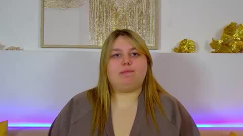 LillianHaig online show from February 2, 6:26 pm