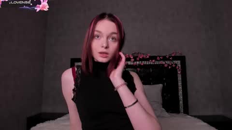 Lily online show from February 24, 6:00 pm