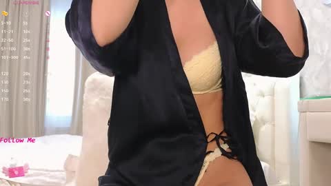 Lara Angel online show from April 18, 2:13 am