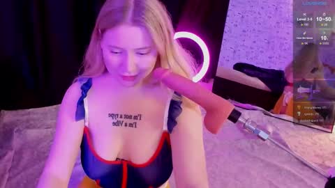 lillie_berry online show from November 25, 5:50 am