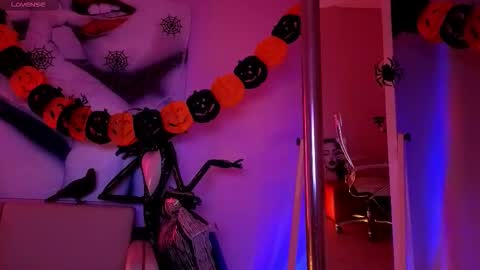 Lilly online show from November 5, 7:38 pm