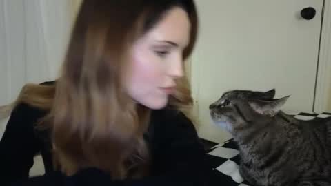 lilly_adams88 online show from June 5, 3:24 am