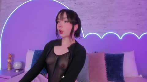 Lilou online show from November 10, 12:30 pm