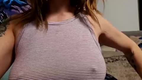 lilsirens11ut online show from January 11, 8:37 pm