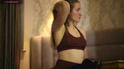 liltightbabe online show from February 14, 3:15 pm