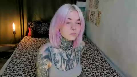Little slave Kayden online show from July 28, 6:20 pm