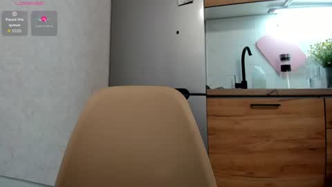 LILY online show from July 5, 9:05 am