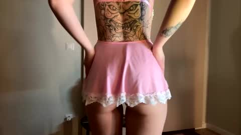 lily_angel777 online show from February 20, 7:05 pm