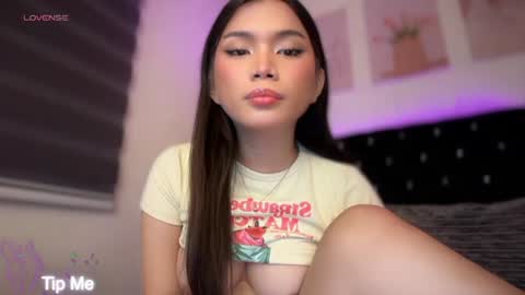 Lily- DONT FORGET TO FOLLOW ME HERE online show from June 21, 8:04 pm