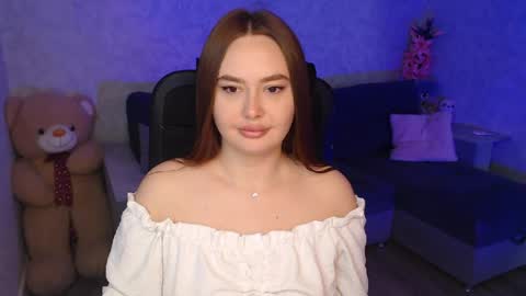 lily_baker_ online show from June 22, 7:16 am