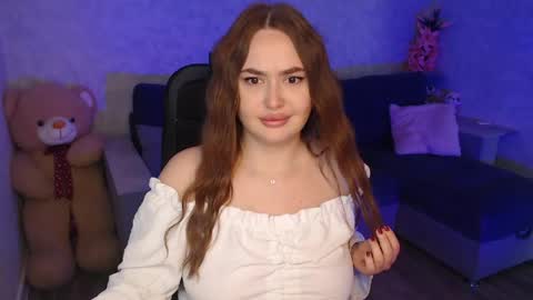 lily_baker_ online show from June 27, 7:47 am