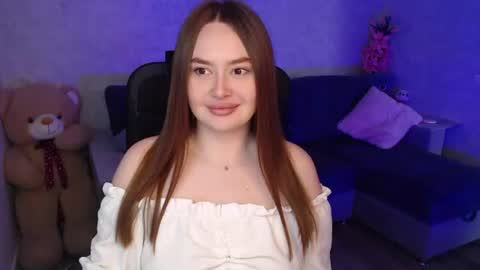 lily_baker_ online show from April 22, 9:16 am