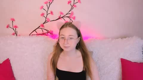  lily  online show from September 26, 9:50 am