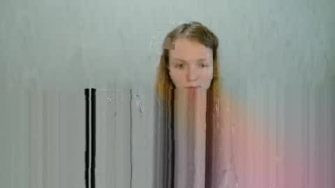 Lily dollyx online show from April 3, 8:10 am