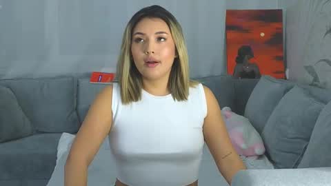 Lily online show from February 20, 3:41 pm