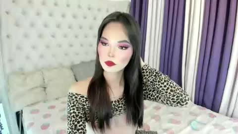 Lily Rodriguez online show from October 8, 2:23 pm