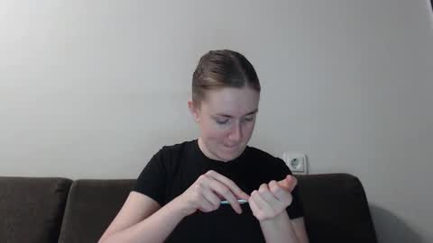 Snapshot of lily_love_x chatting on January 29, 10:43 pm lily_love_x online show from January 29, 10:43 pm