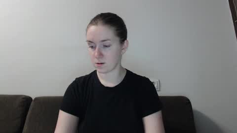 Snapshot of lily_love_x chatting on February 2, 11:21 pm lily_love_x online show from February 2, 11:21 pm