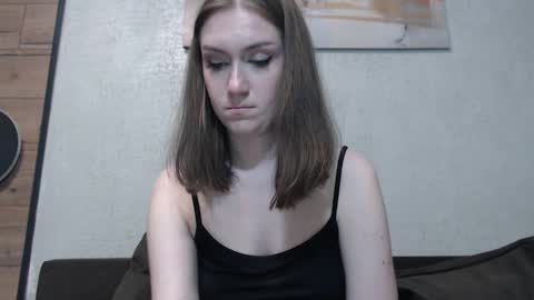 Snapshot of lily_love_x chatting on September 29, 12:20 am lily_love_x online show from September 29, 12:20 am