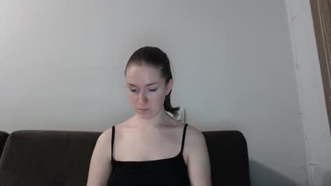 Snapshot of lily_love_x chatting on October 14, 11:41 pm lily_love_x online show from October 14, 11:41 pm