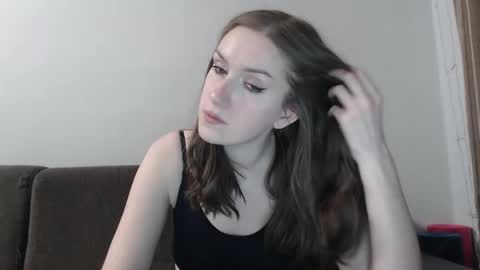 lily_love_x online show from February 14, 12:02 am