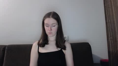 lily_love_x online show from February 4, 2:37 am