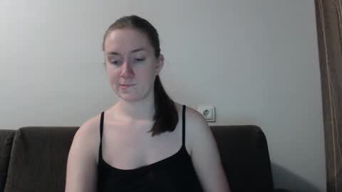 Snapshot of lily_love_x chatting on February 20, 11:54 pm lily_love_x online show from February 20, 11:54 pm