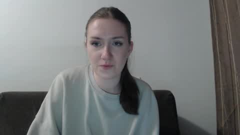 Snapshot of lily_love_x chatting on March 7, 2:15 am lily_love_x online show from March 7, 2:15 am