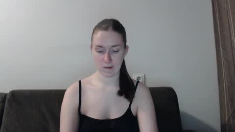 Snapshot of lily_love_x chatting on February 26, 11:41 pm lily_love_x online show from February 26, 11:41 pm