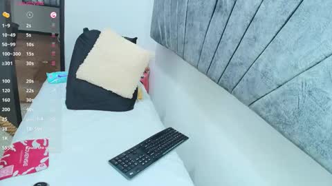 LILY MEGHAN online show from March 7, 10:21 pm