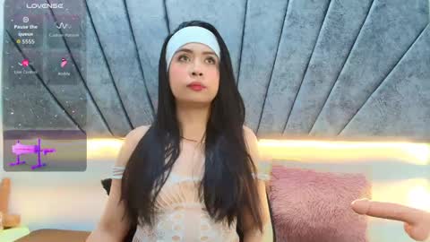 LILY MEGHAN online show from May 24, 9:32 pm