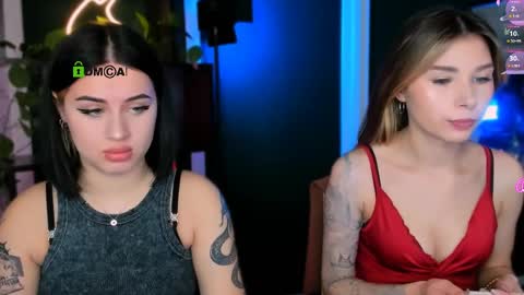 Lily online show from April 7, 6:43 pm