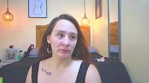 lily_sanderss online show from December 15, 1:40 pm