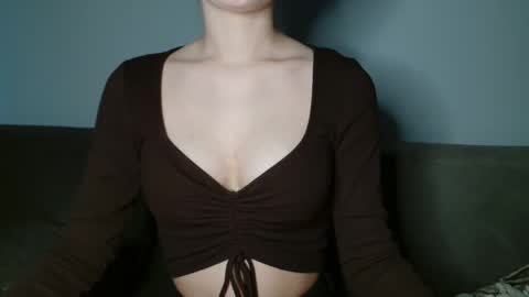 small lily online show from April 1, 4:15 pm