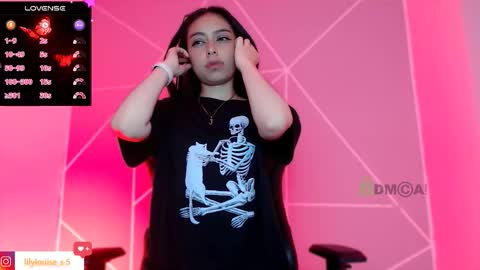 Liliana louise online show from November 1, 6:12 am