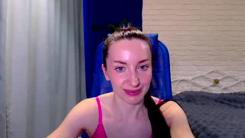 Lily online show from June 1, 9:32 am